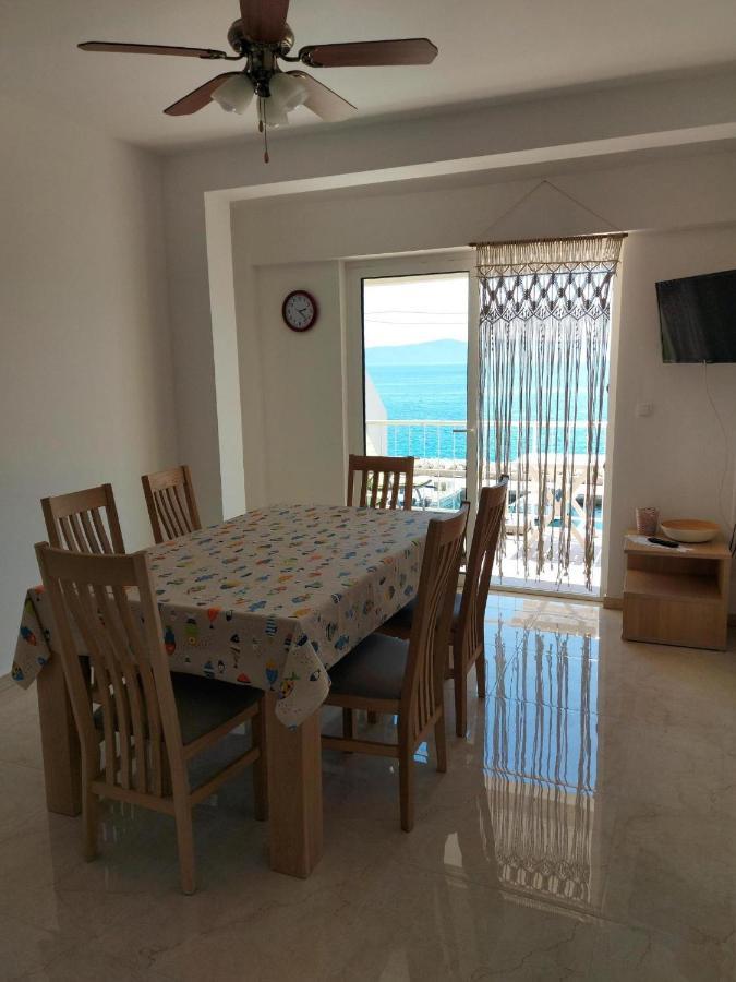Apartments By The Sea Podgora, Makarska - 11469 Dış mekan fotoğraf